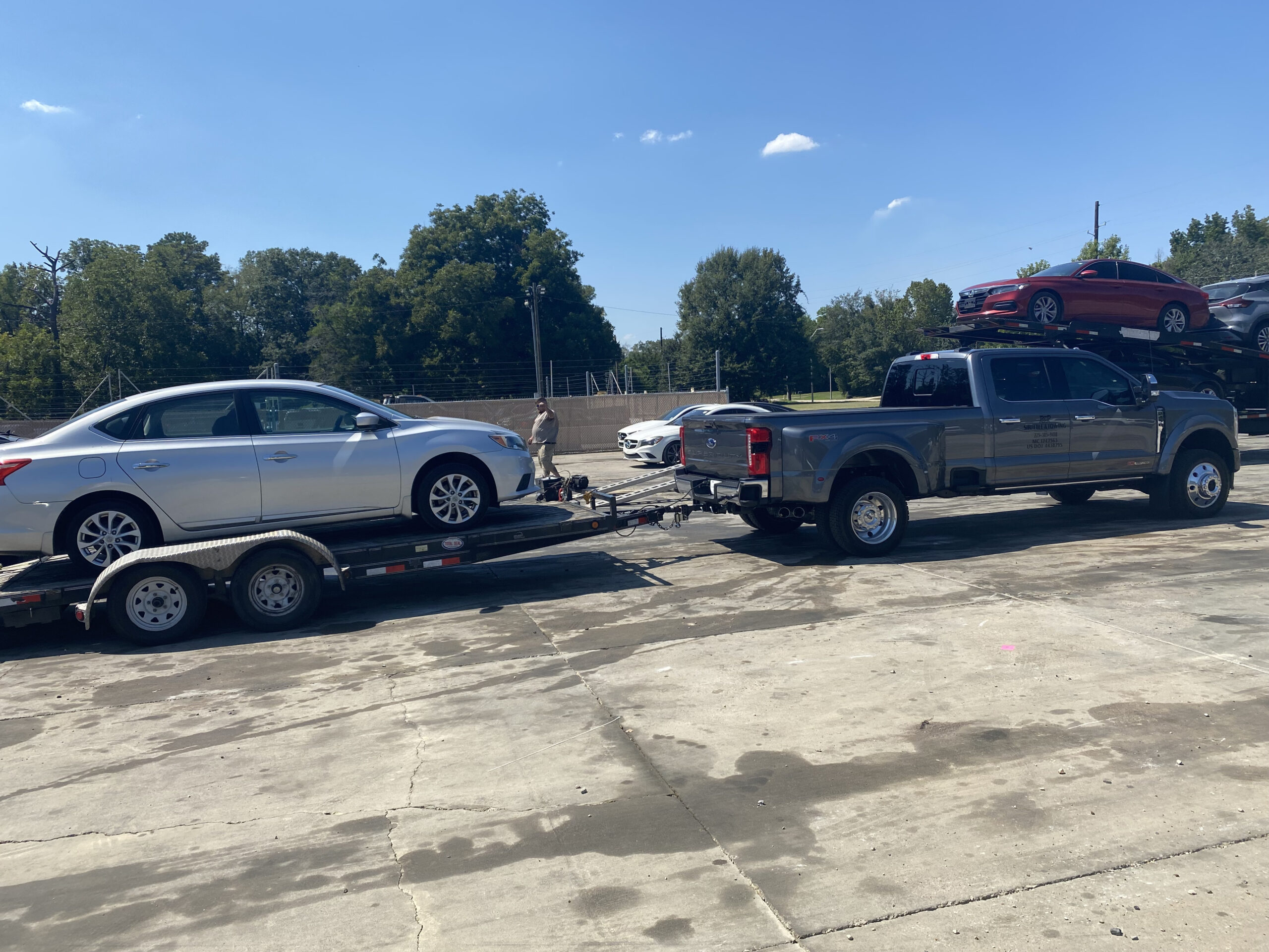 R & R Shuttle And Towing Services (7)