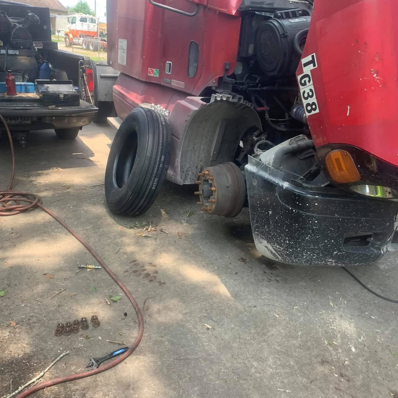 R & R Shuttle And Towing Services (14)